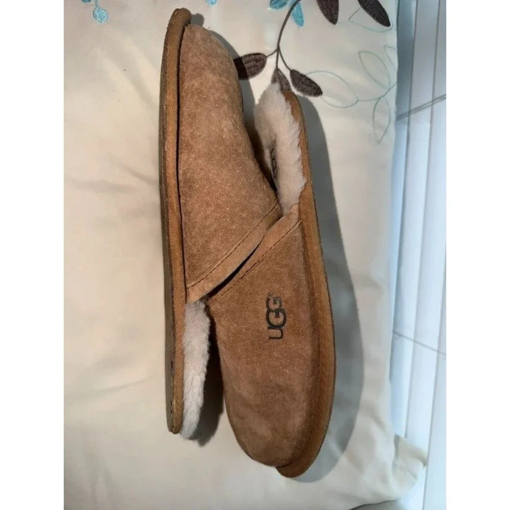 UGG Men’s Scuff Suede Slippers Chestnut (S/N 5776) Size 9 US / EU 42